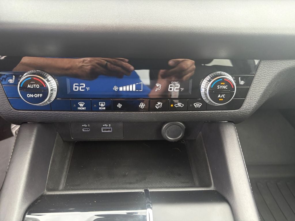 2025 Mitsubishi Outlander PHEV ES