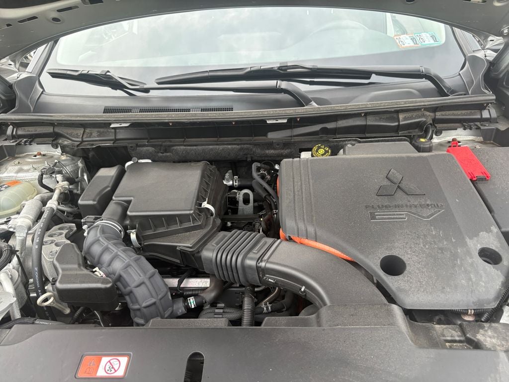 2025 Mitsubishi Outlander PHEV ES