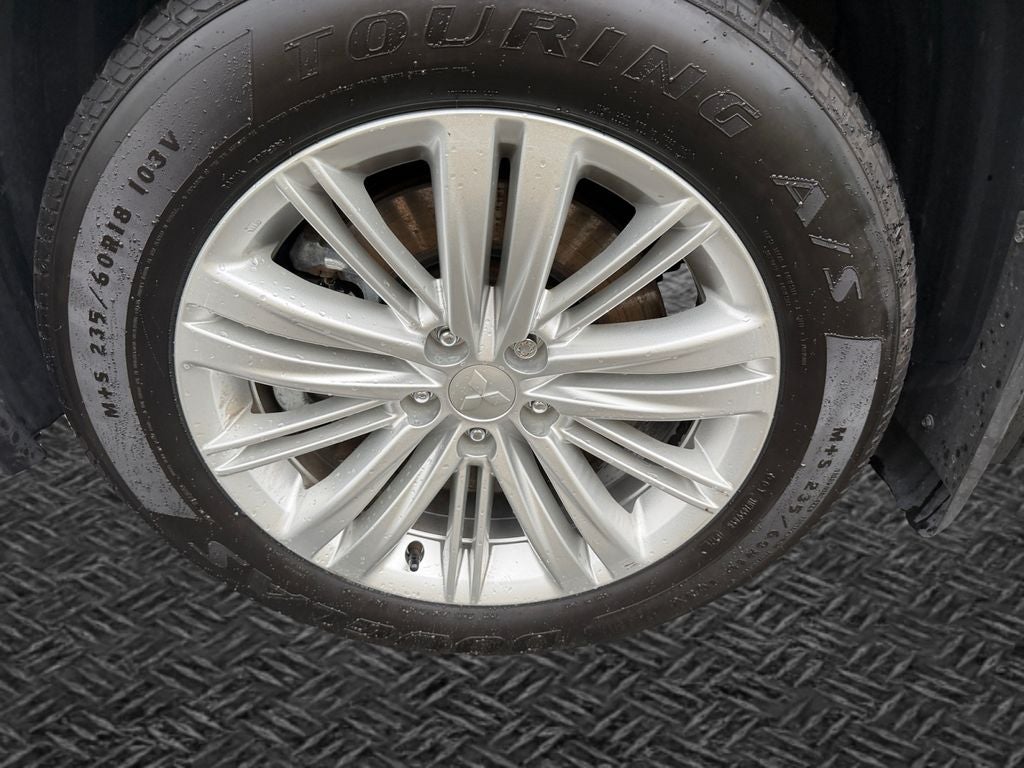 2025 Mitsubishi Outlander PHEV ES