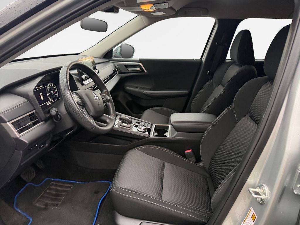 2025 Mitsubishi Outlander PHEV ES