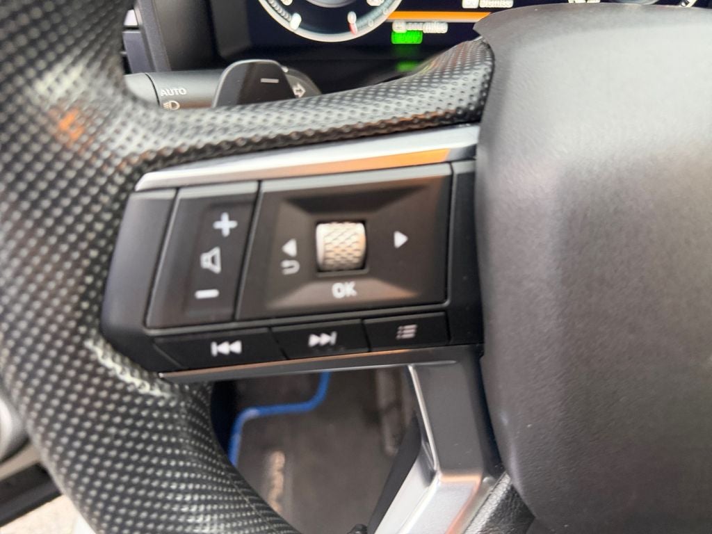 2025 Mitsubishi Outlander PHEV ES