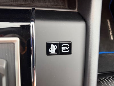 2025 Mitsubishi Outlander PHEV ES