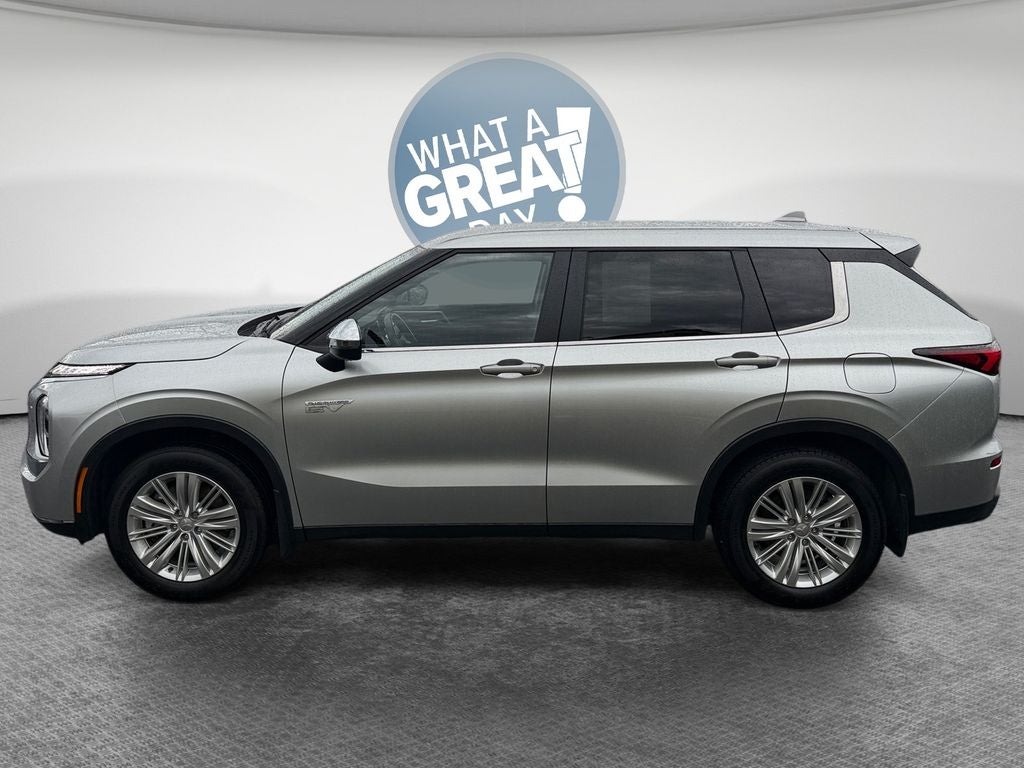 2025 Mitsubishi Outlander PHEV ES