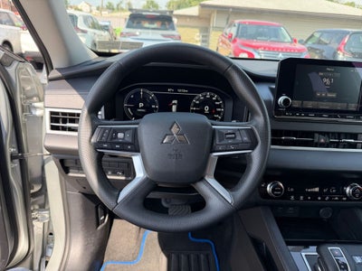 2025 Mitsubishi Outlander PHEV ES