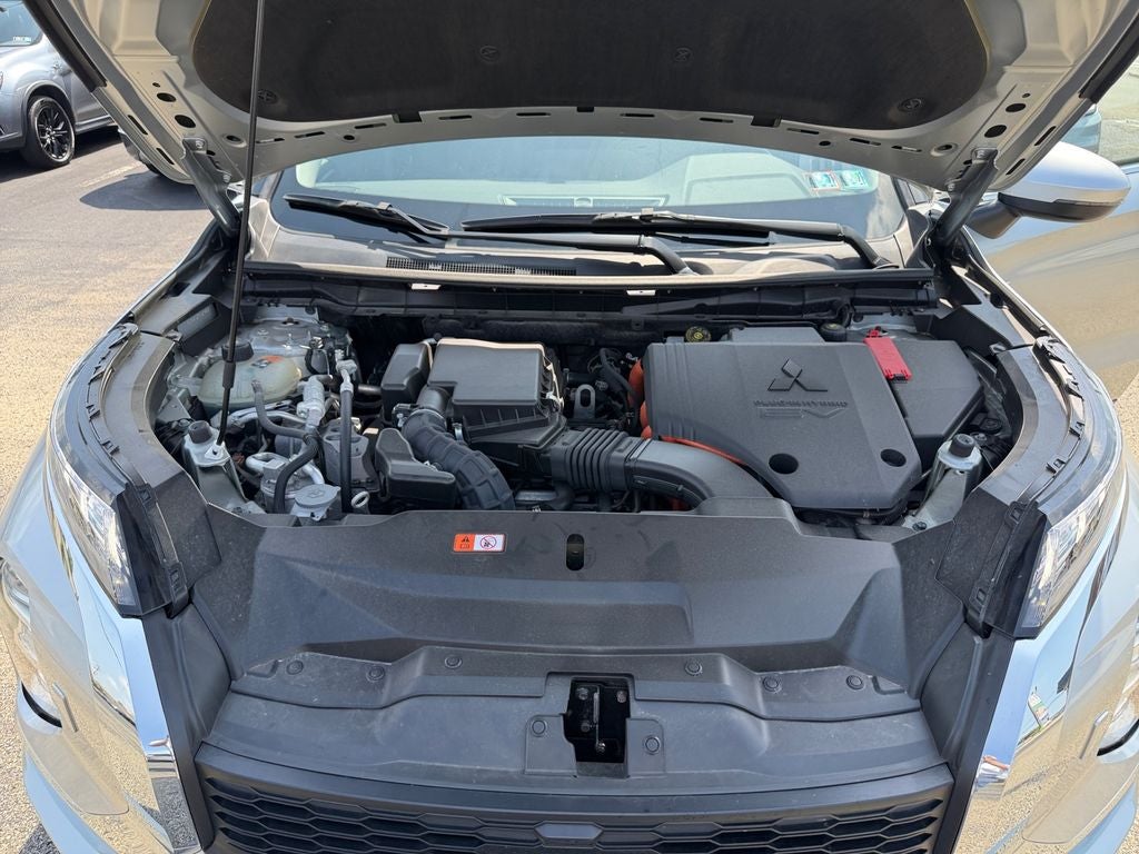 2025 Mitsubishi Outlander PHEV ES