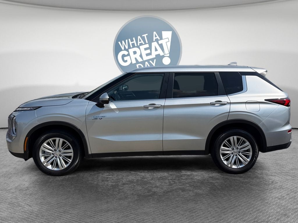 2025 Mitsubishi Outlander PHEV ES
