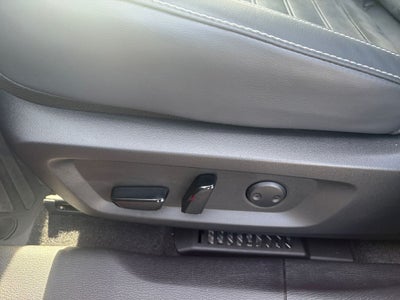 2025 Mitsubishi Outlander PHEV SE