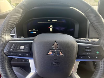 2025 Mitsubishi Outlander PHEV SE