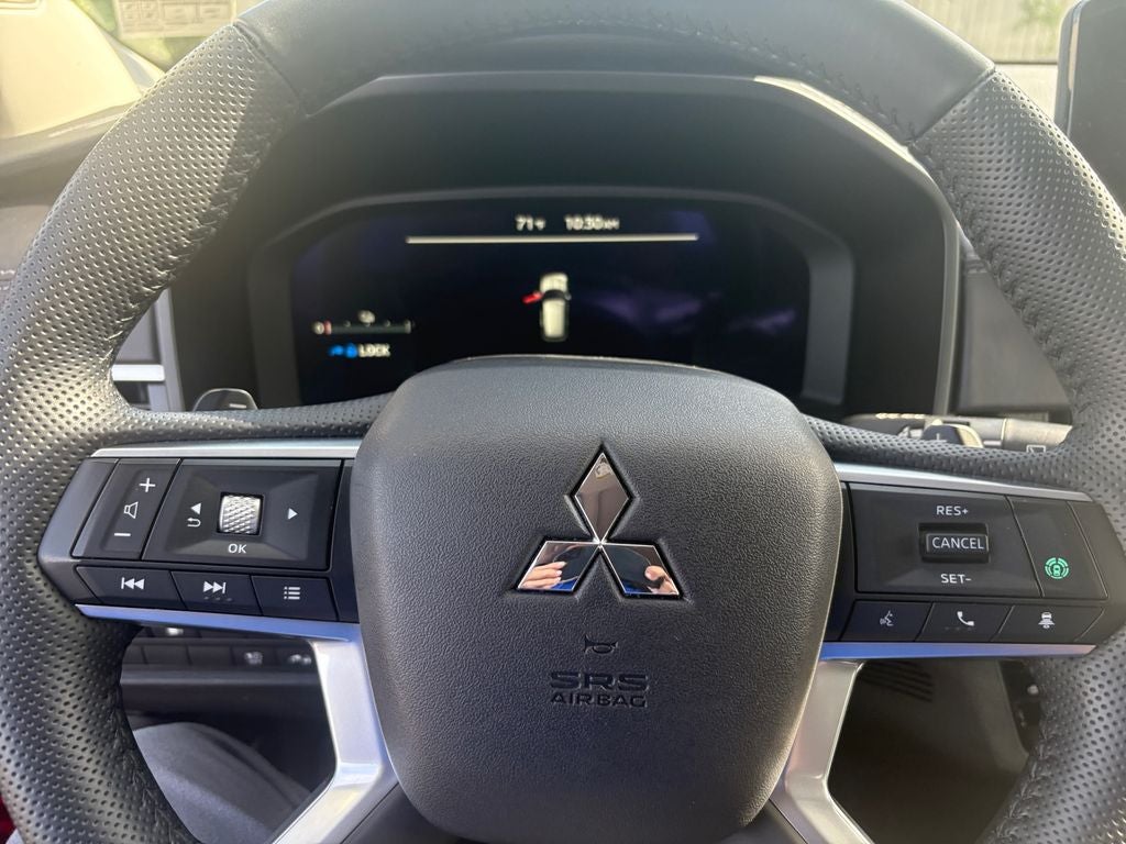 2025 Mitsubishi Outlander PHEV SE