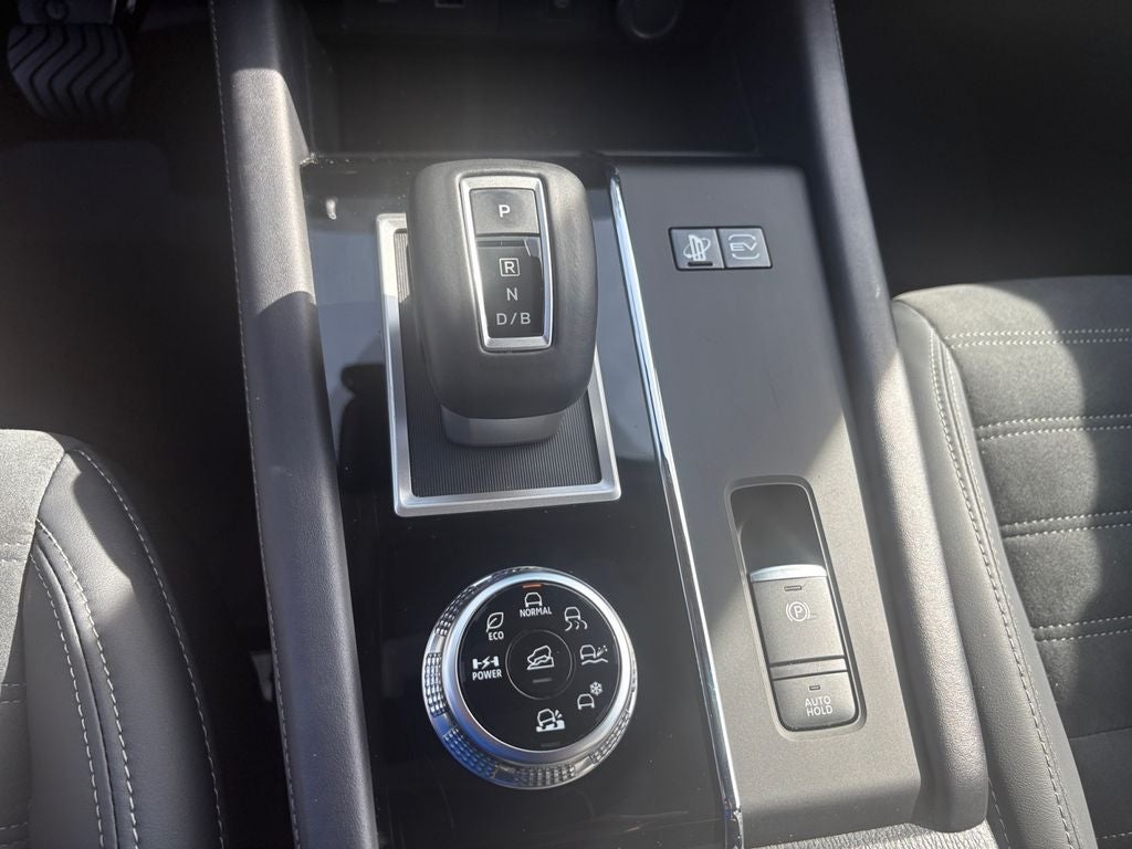 2025 Mitsubishi Outlander PHEV SE