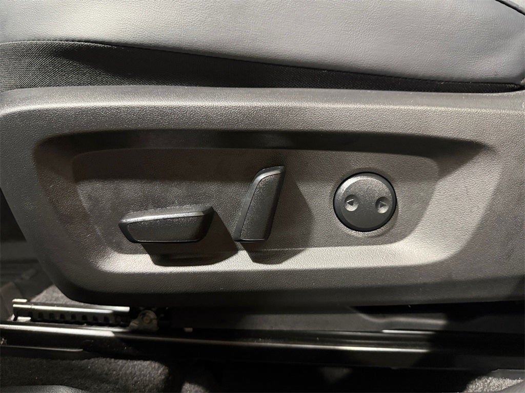 2025 Mitsubishi Outlander PHEV SE