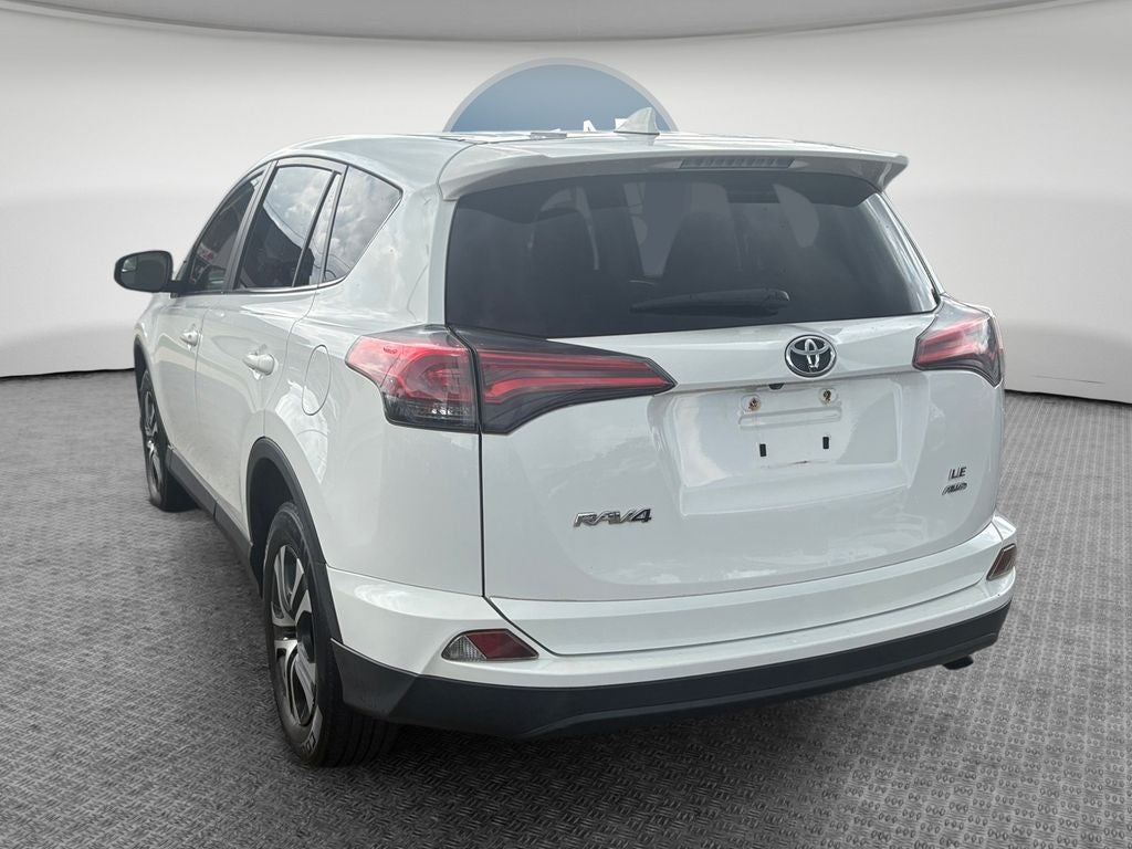 2018 Toyota RAV4 LE