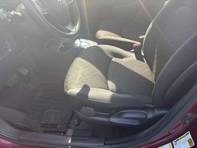 2022 Mitsubishi Mirage ES