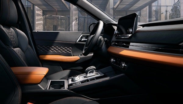 2023 Outlander Interior | Jim Shorkey Mitsubishi North Huntingdon in North Huntingdon PA